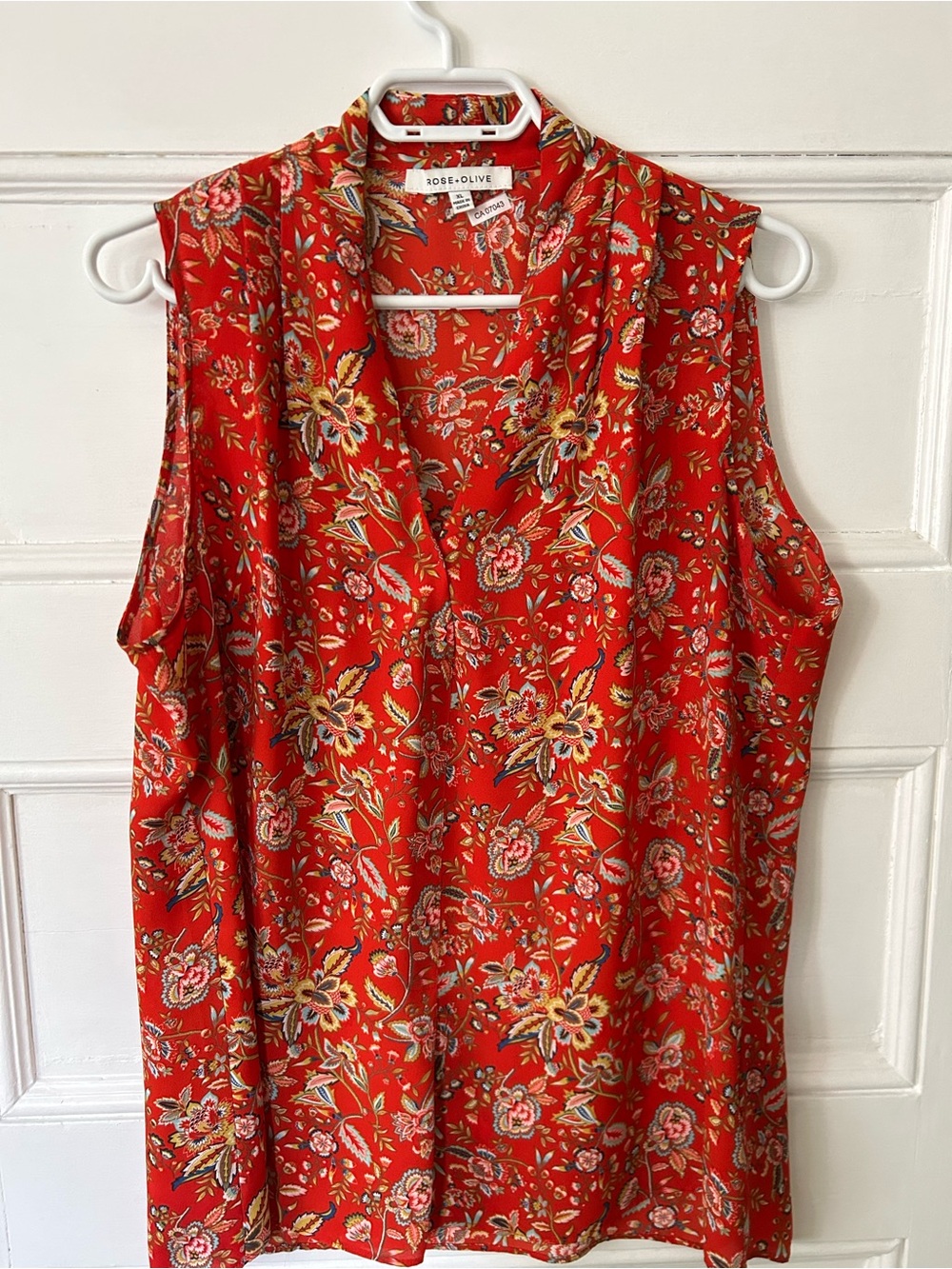 Rose & Olive Red Floral V-Neck Sleeveless Blouse